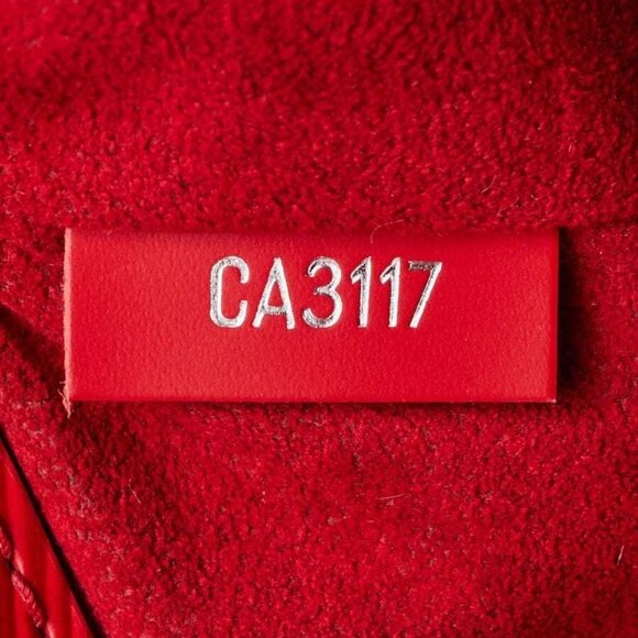 Louis Vuitton Coquelicot Epi Leather and Monogram Canvas Saint Michel Bag - Picture 8 of 10